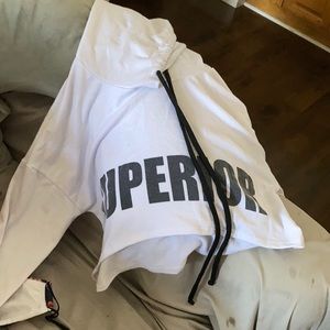 White and black superior crop top with good